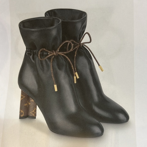 Louis Vuitton booties - Picture 2 of 13